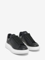 Men's Oversized Sneaker in Black/Silver - Image 3